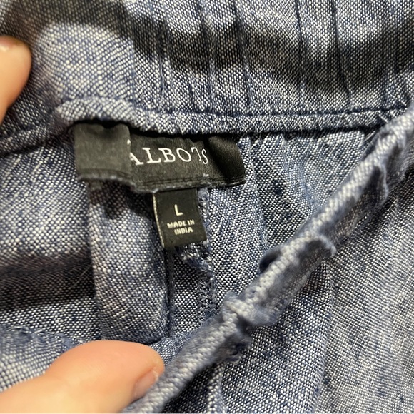 Talbots linen chambray shorts - Picture 3 of 3